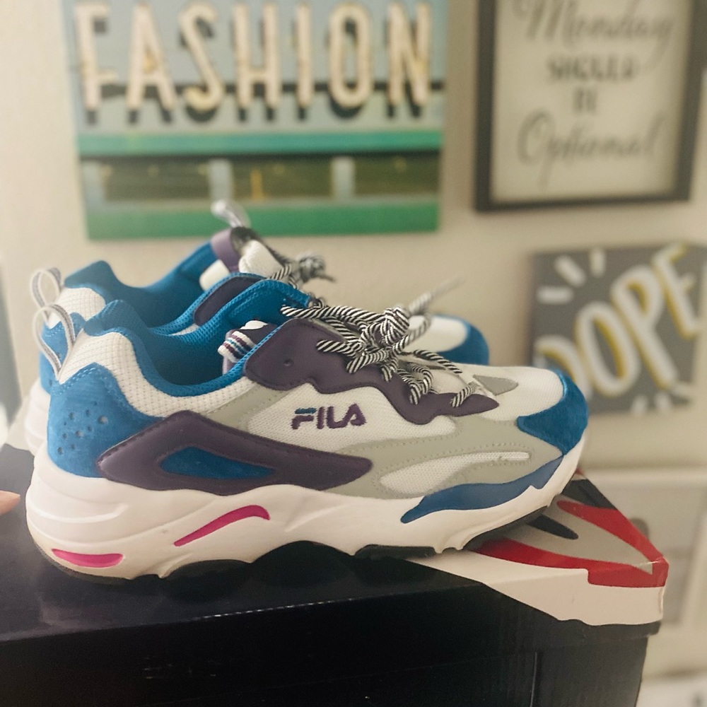 Women’s Fila Ray Tracer Sz-9.5